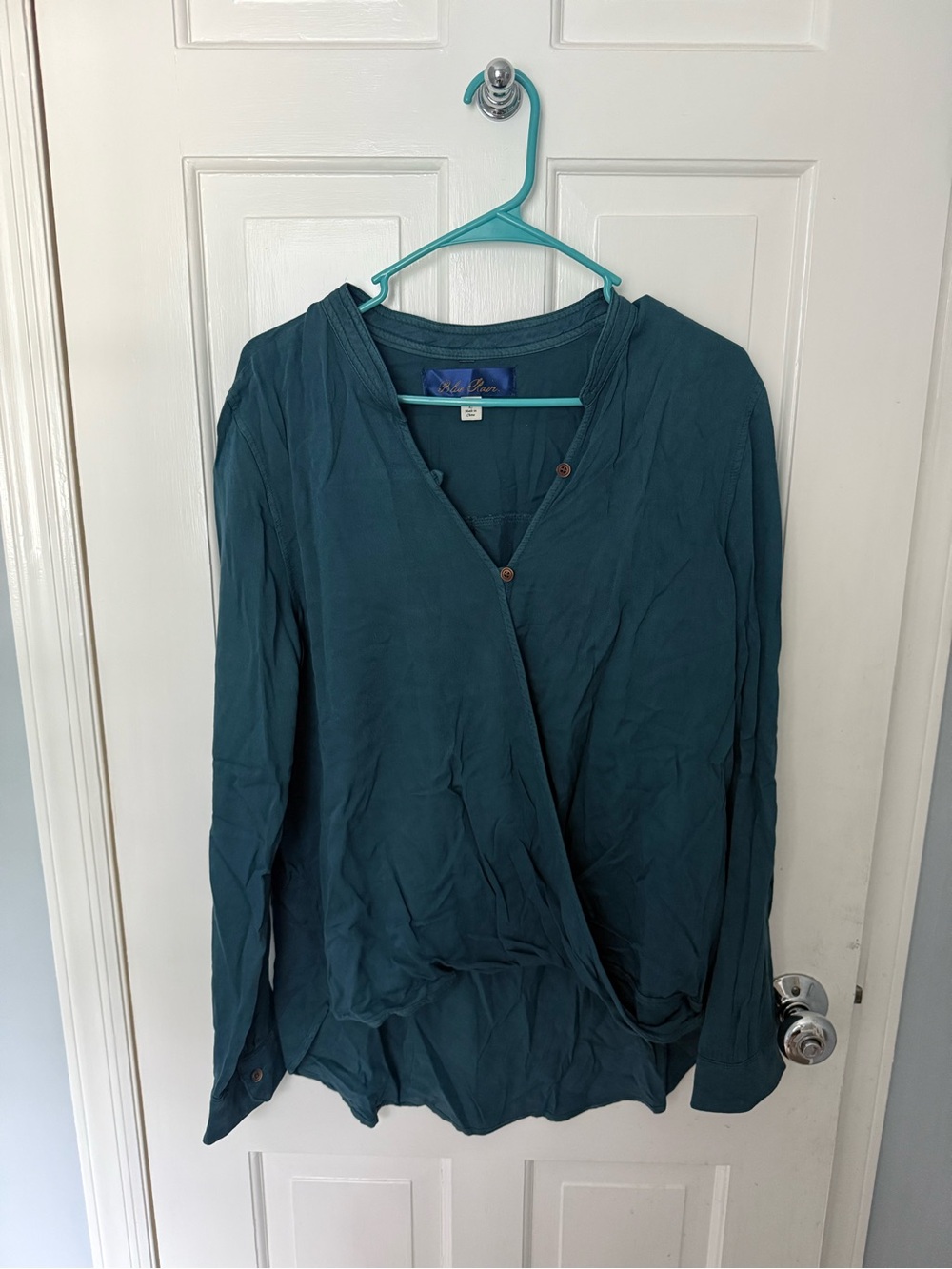 Francesca’s Blue Rain blouse size large
